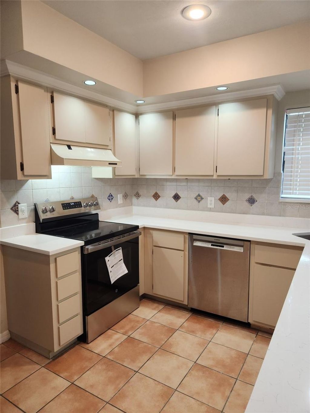 Photo of 927 NW 41st Drive, Gainesville, FL 32605 (MLS # O6376712)