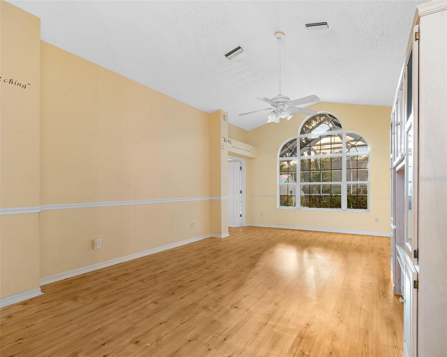 VILLAGES LADY LAKE UNIT 24 - Residential