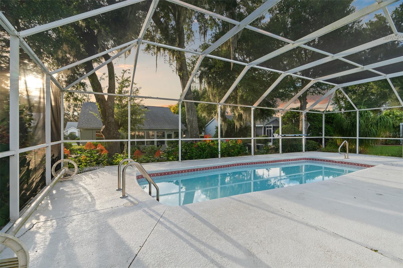 VILLAGES LADY LAKE UNIT 24 - Residential