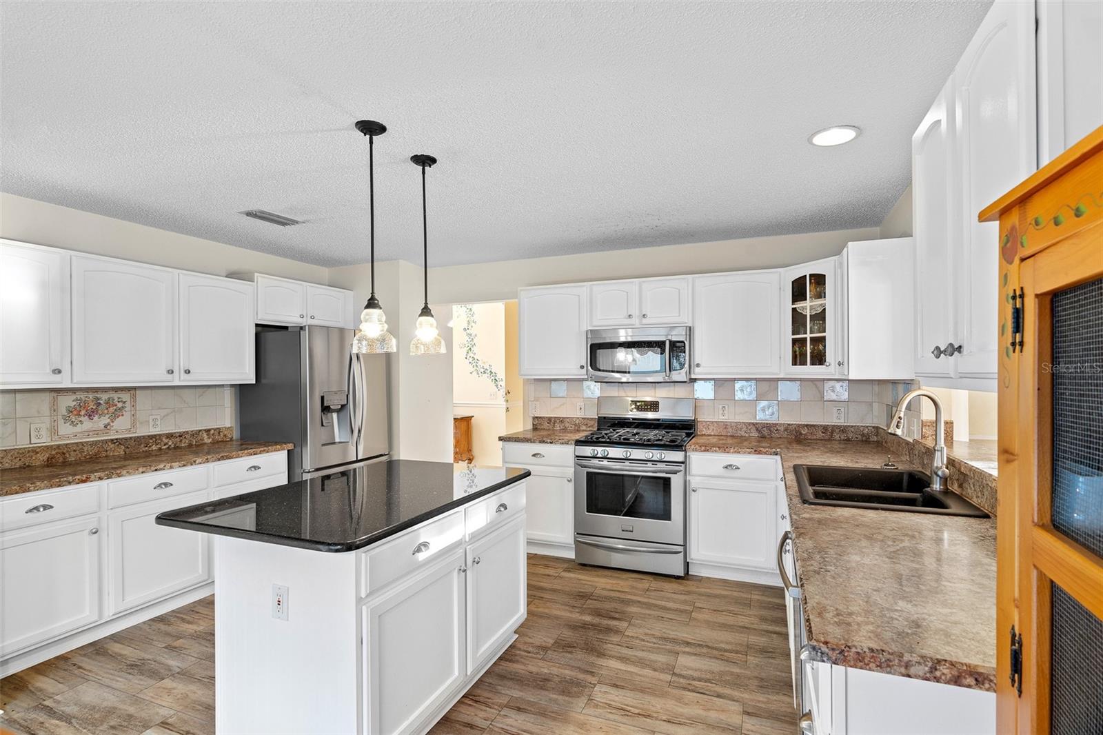 VILLAGES LADY LAKE UNIT 24 - Residential