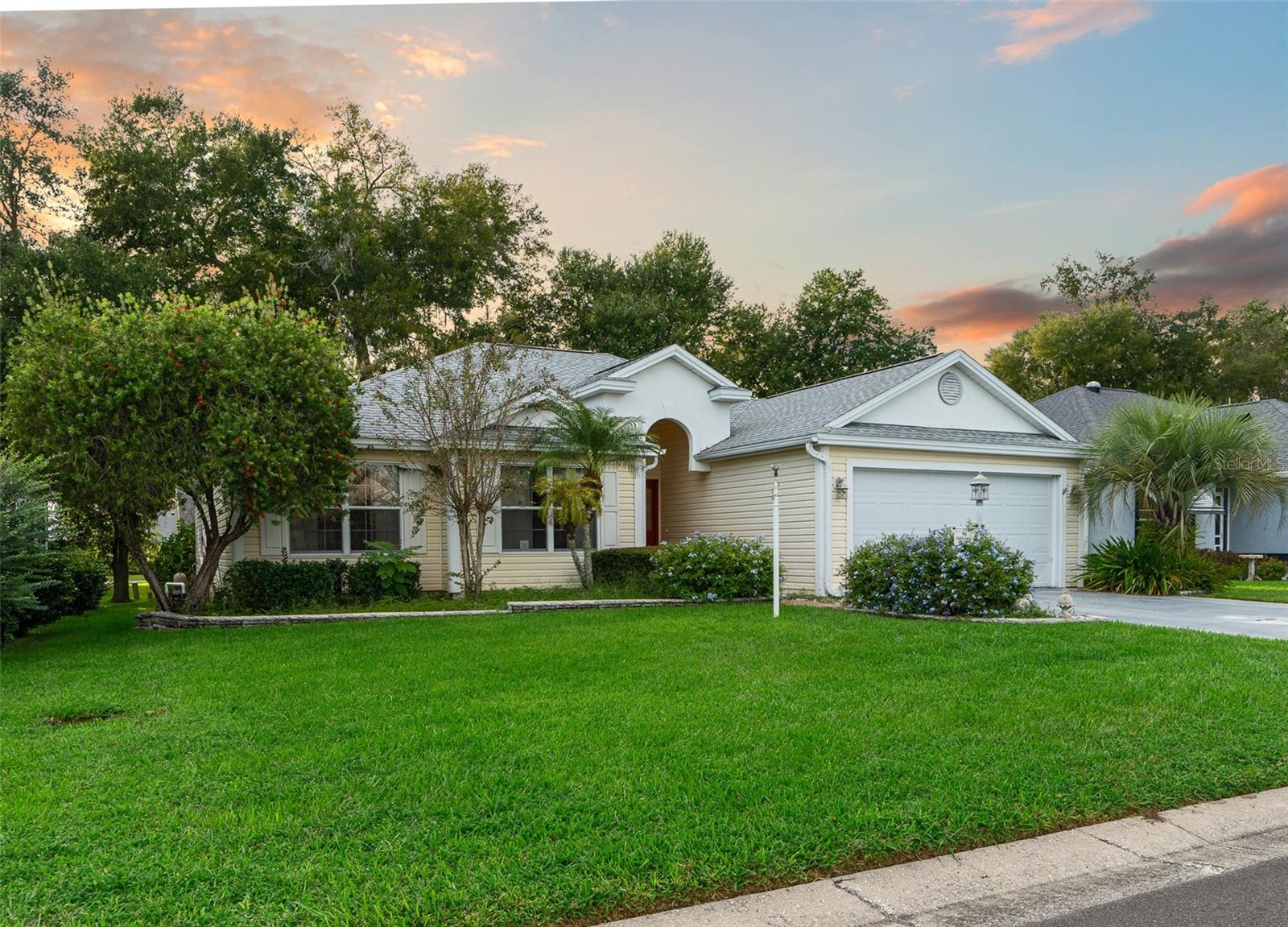 VILLAGES LADY LAKE UNIT 24 - Residential