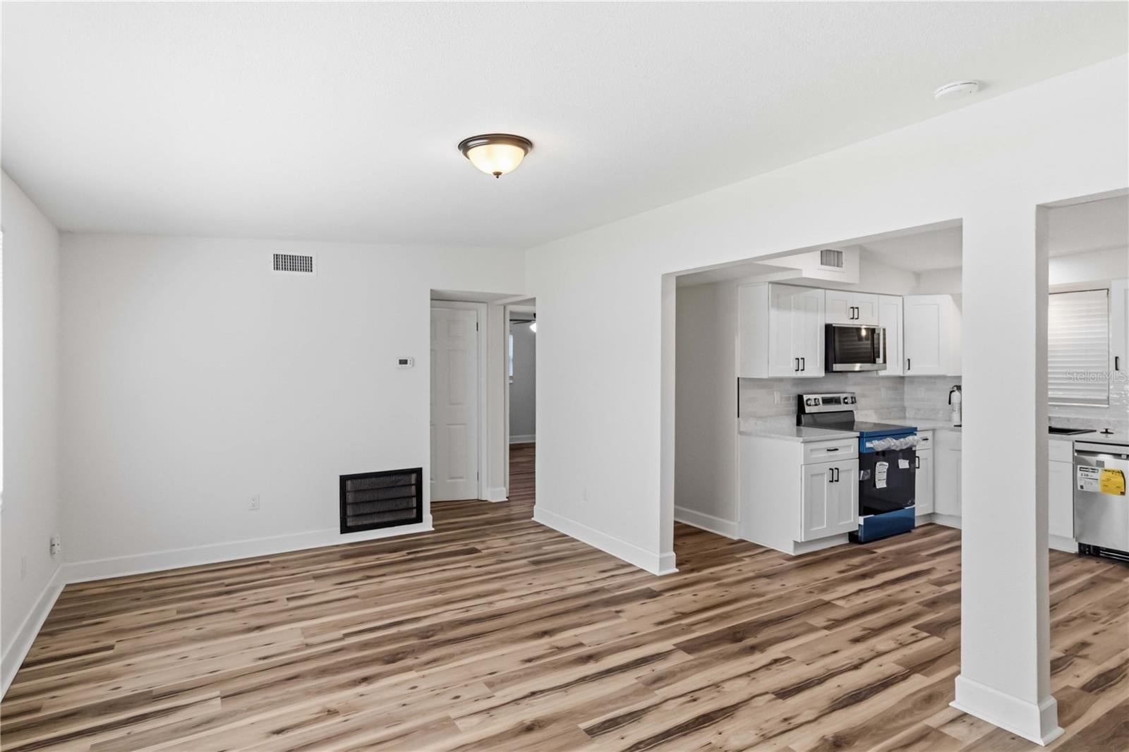 1806 DIERKER DRIVE