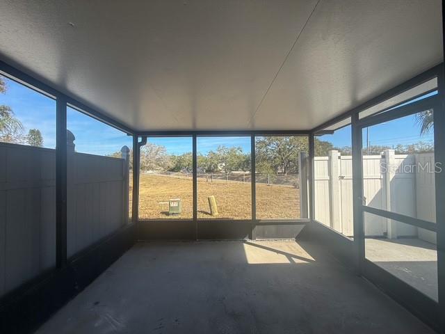 PARKSIDE VILLAS - Residential