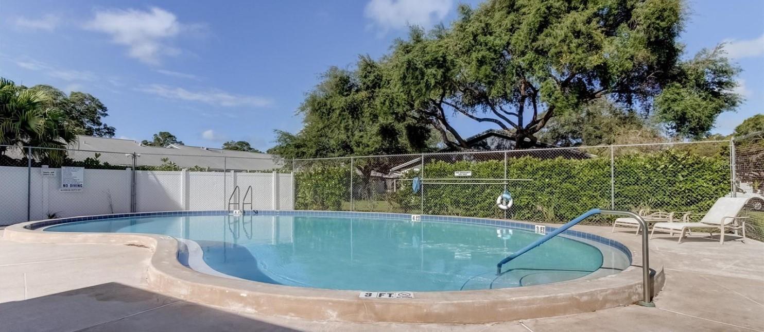 PARKSIDE VILLAS - Residential