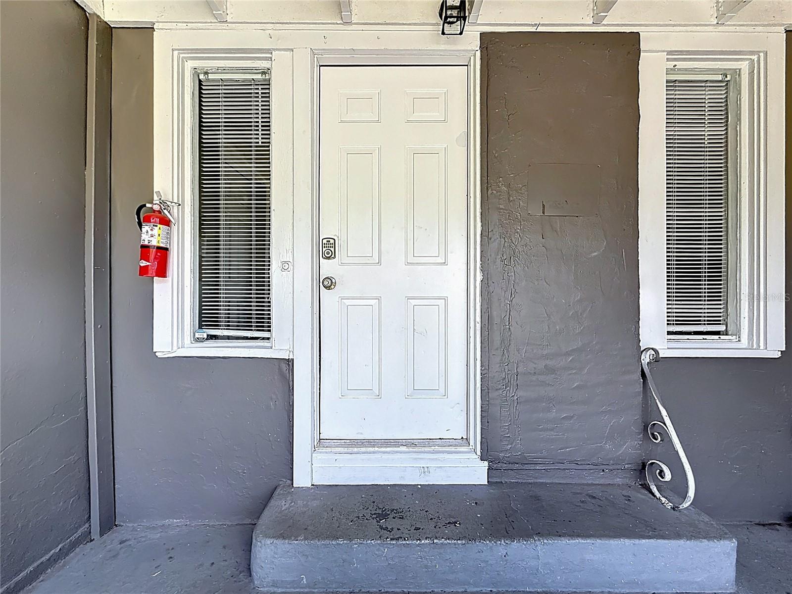 LAUGHNERS EXT OF KERR ADD - Residential Lease