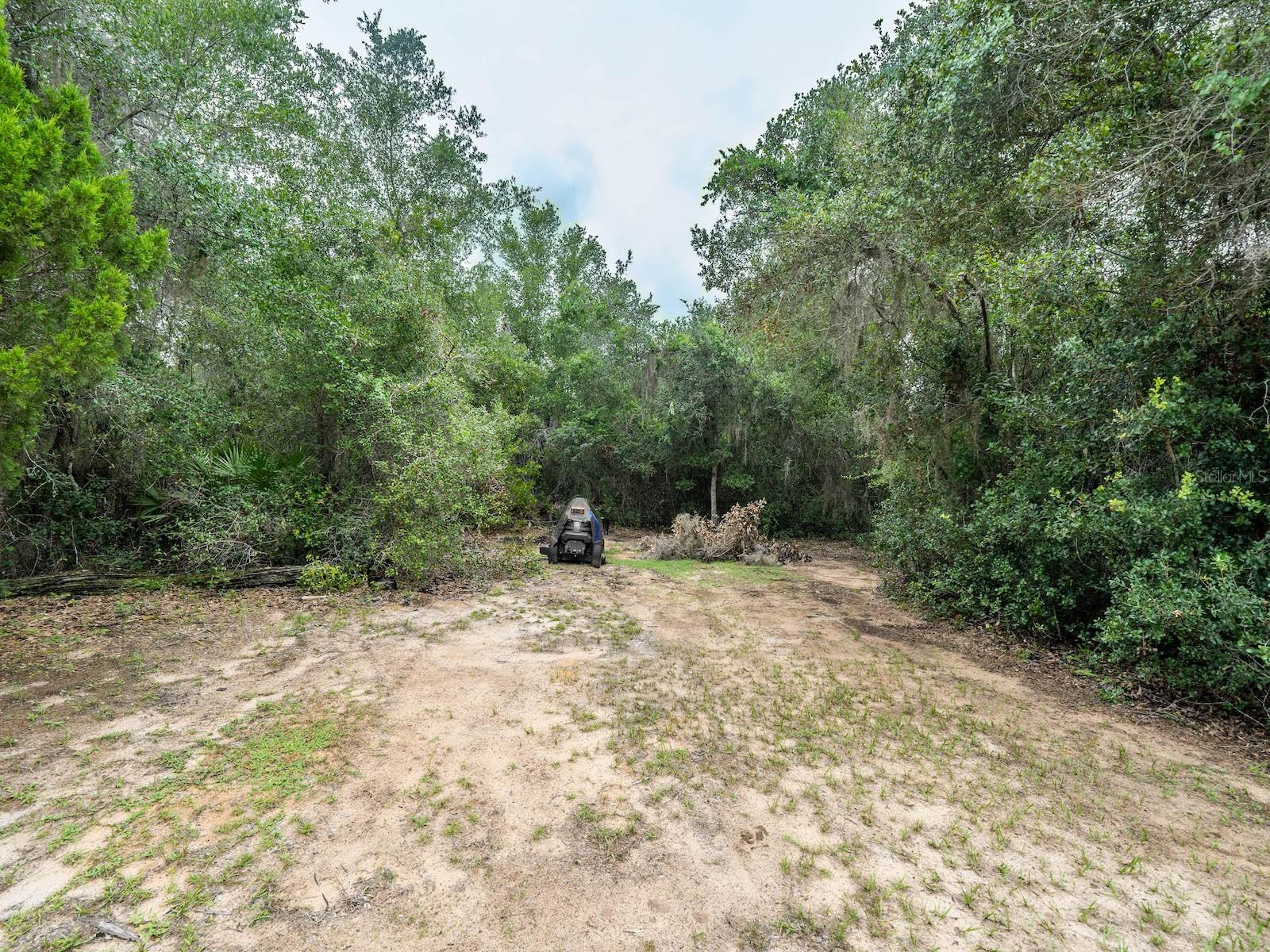 GOVT LEASE LT LAKE KER - Residential