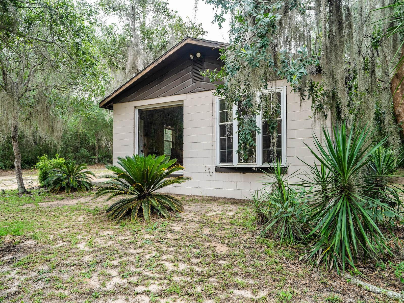 GOVT LEASE LT LAKE KER - Residential