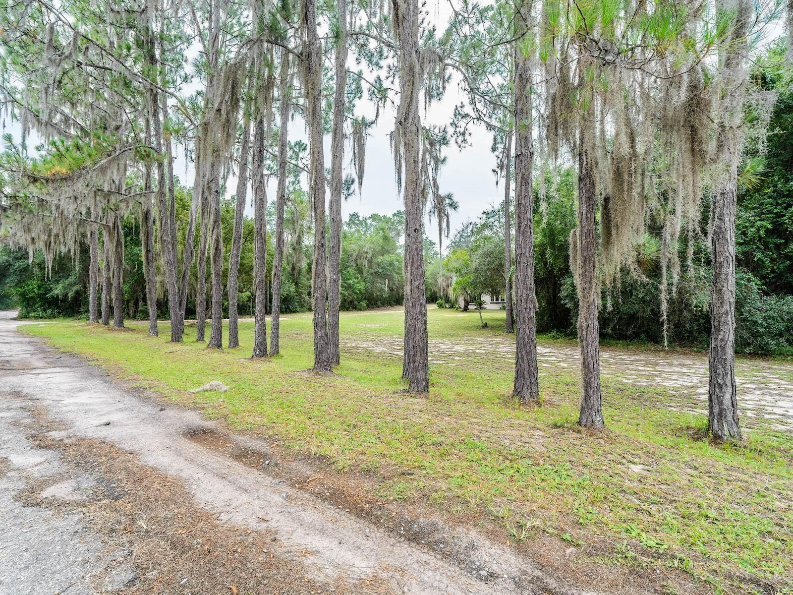 GOVT LEASE LT LAKE KER - Residential