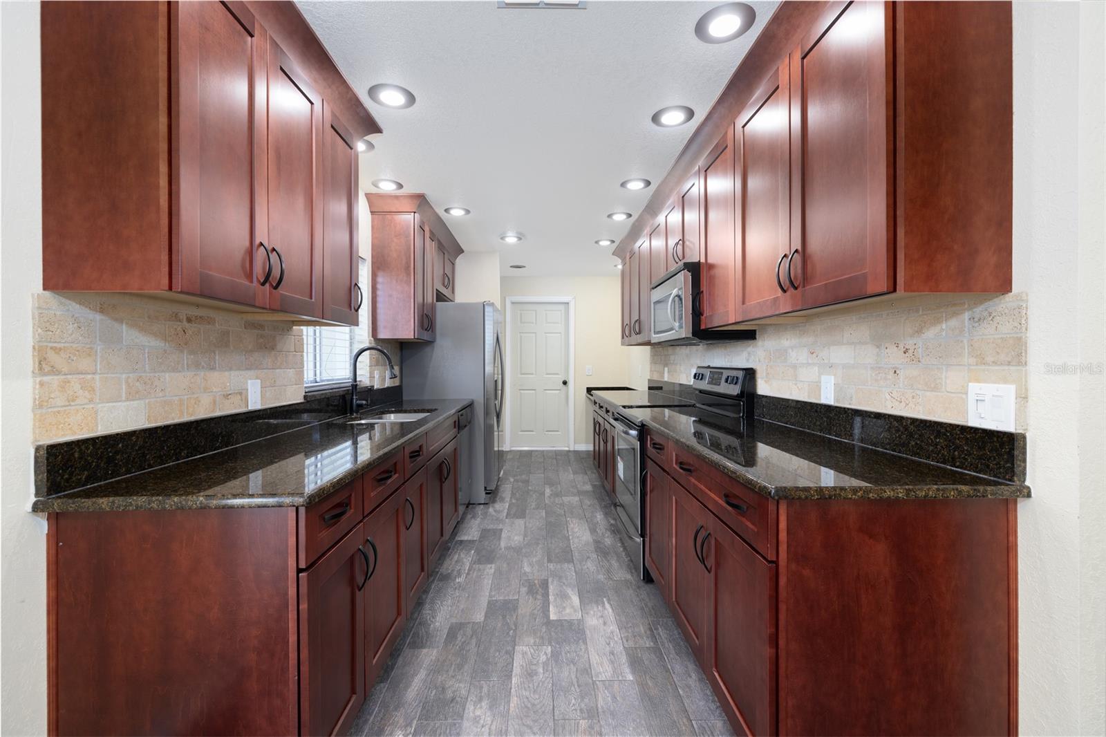 DEVONWOOD - Residential