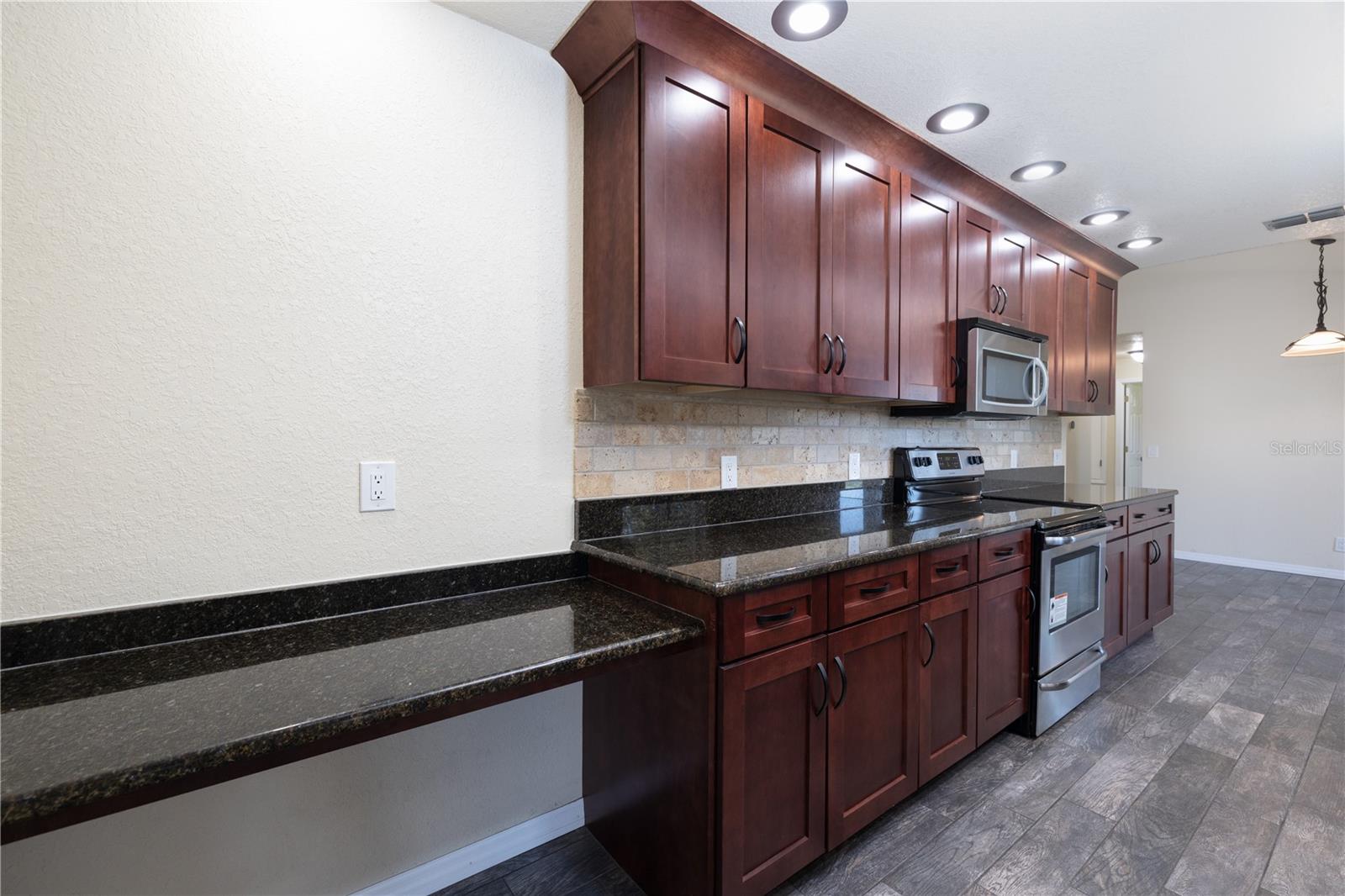 DEVONWOOD - Residential