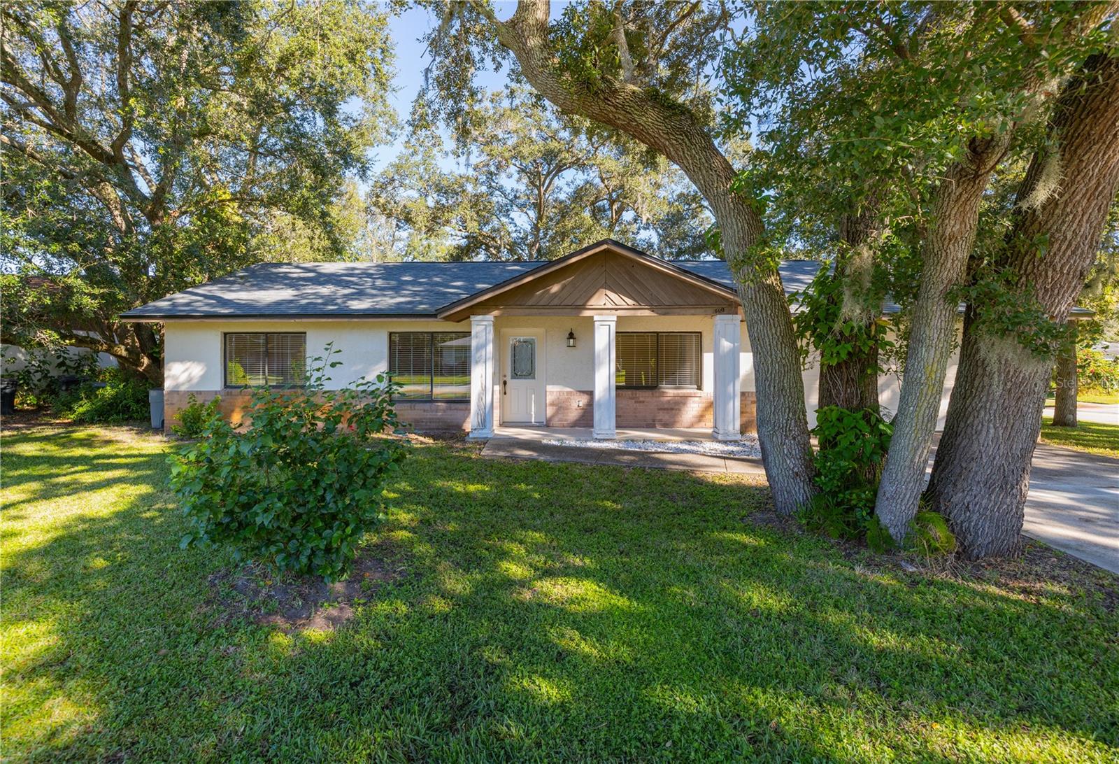 600 ENGLISH OAKS DRIVE