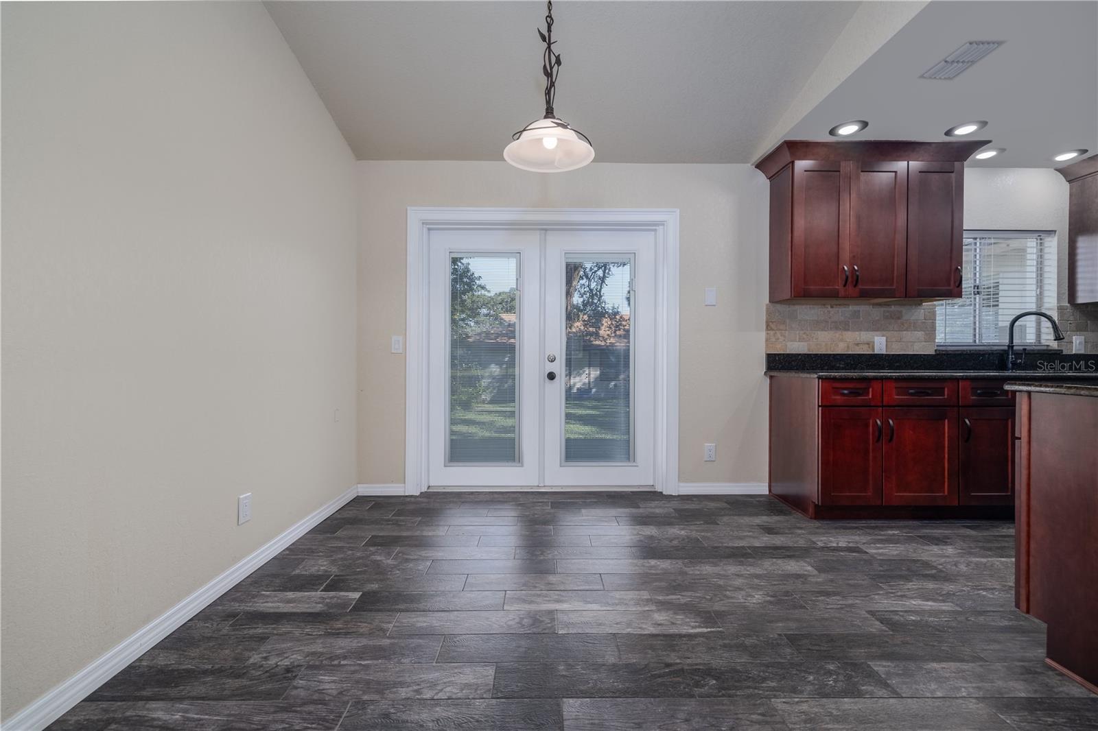 DEVONWOOD - Residential