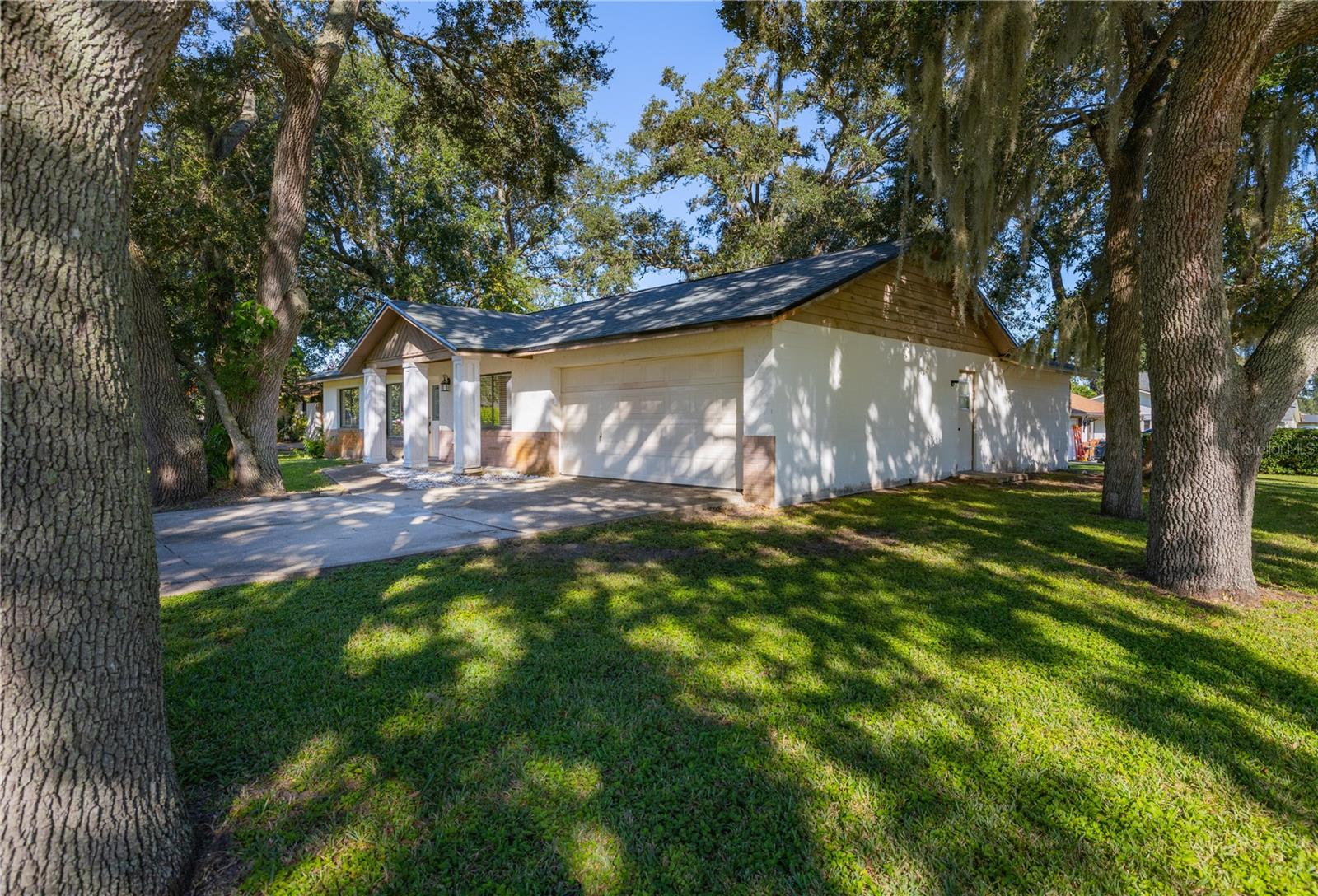 DEVONWOOD - Residential