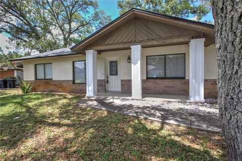 Photo of 600 English Oaks Drive, Port Orange, FL 32127 (MLS # NS1086232)