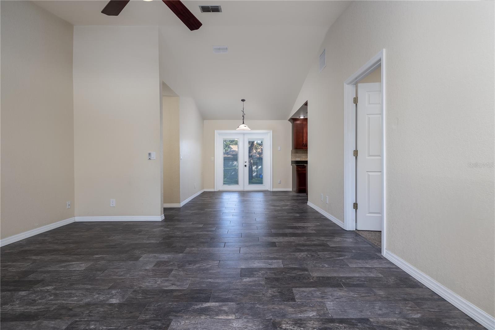 DEVONWOOD - Residential