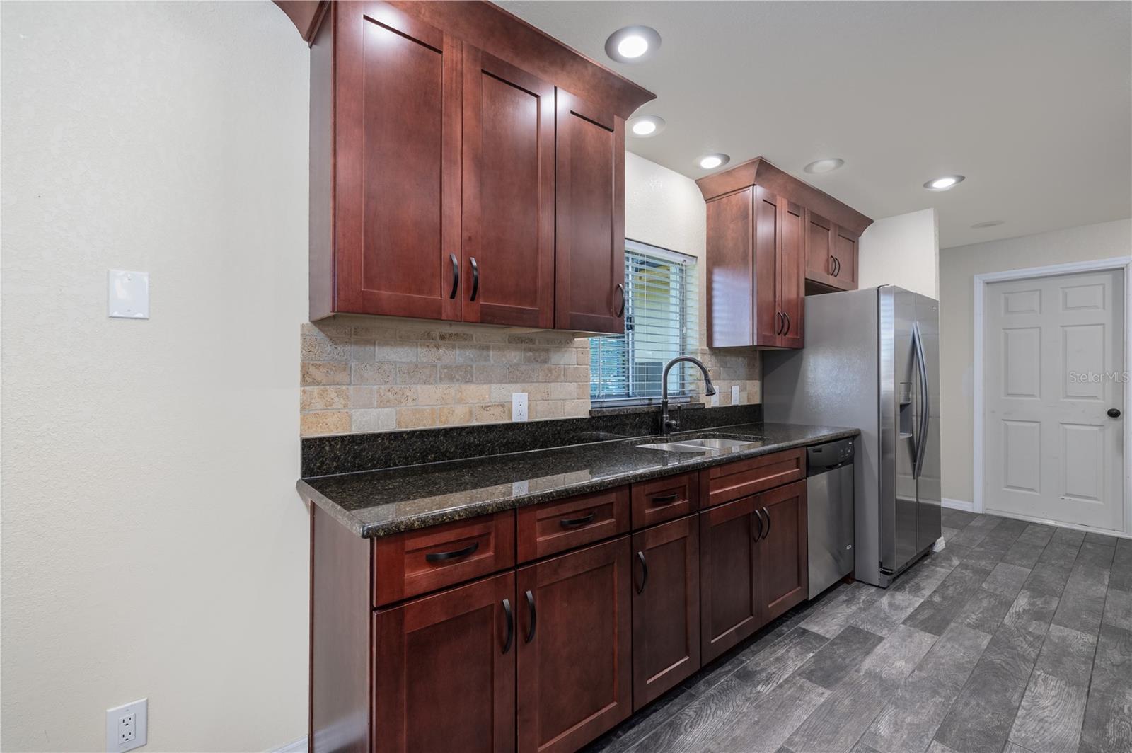 DEVONWOOD - Residential