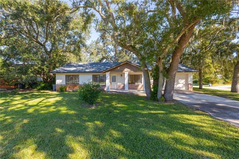 Photo of 600 English Oaks Drive, Port Orange, FL 32127 (MLS # NS1086232)