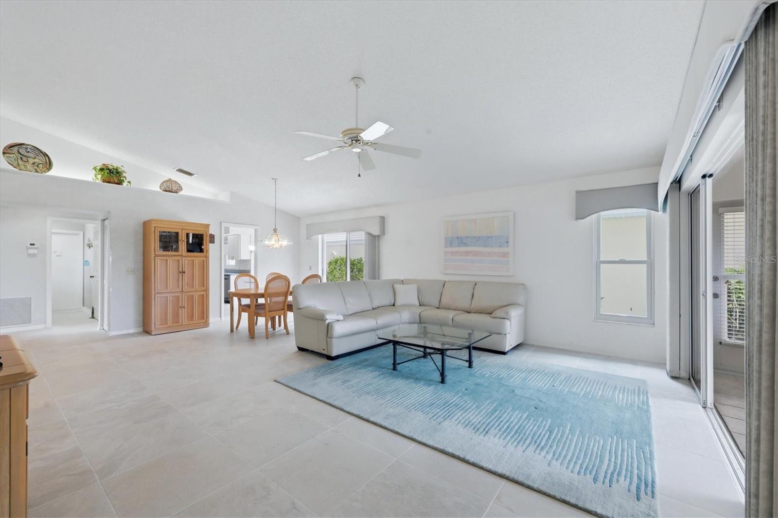 HARRINGTON LAKE - Residential