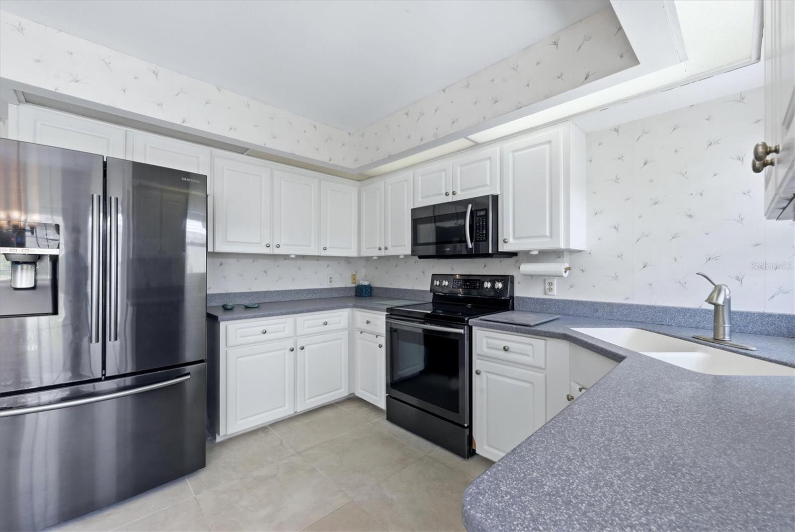 HARRINGTON LAKE - Residential