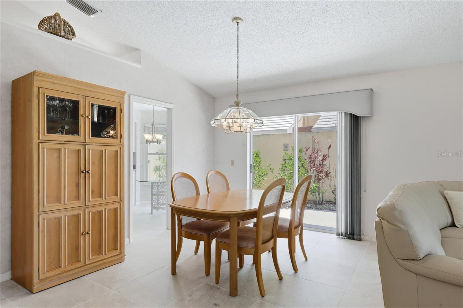 HARRINGTON LAKE - Residential