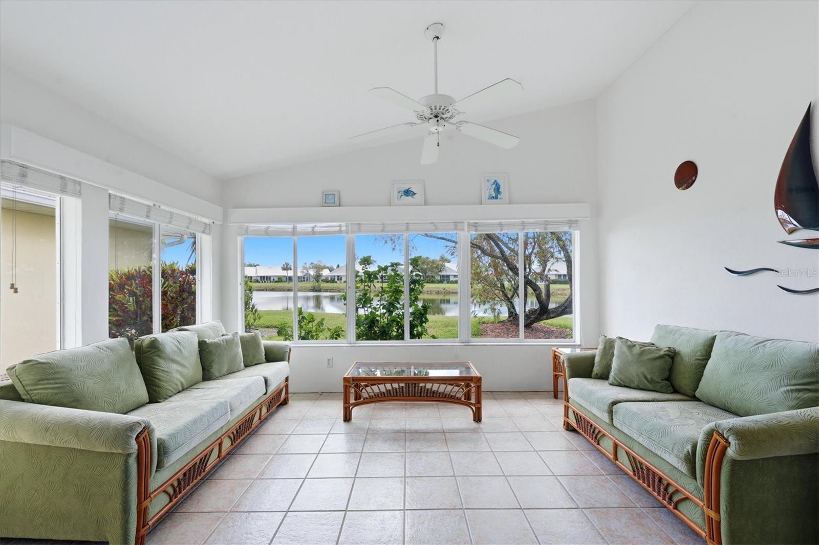 HARRINGTON LAKE - Residential