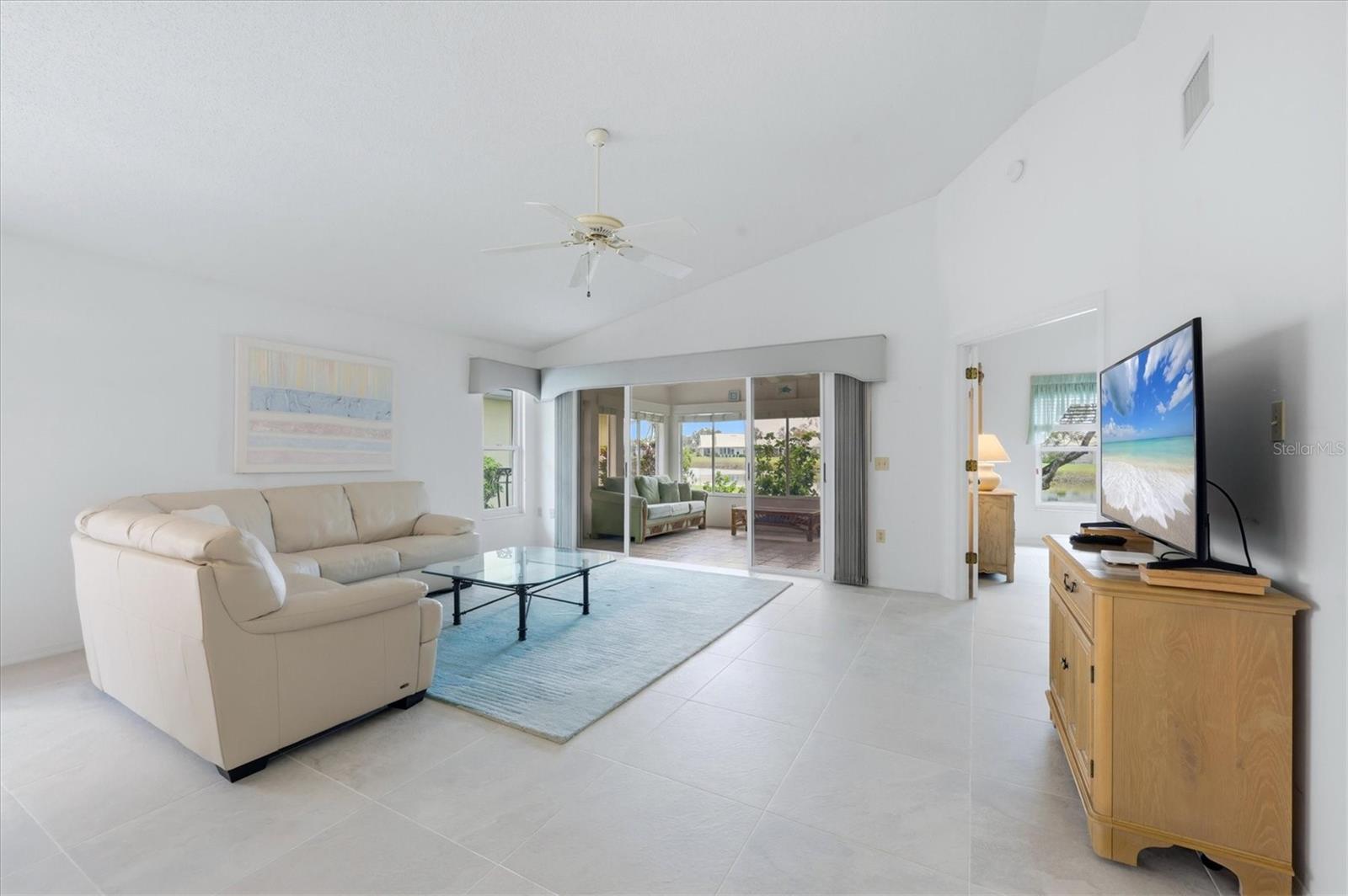 733 HARRINGTON LAKE DRIVE N 25