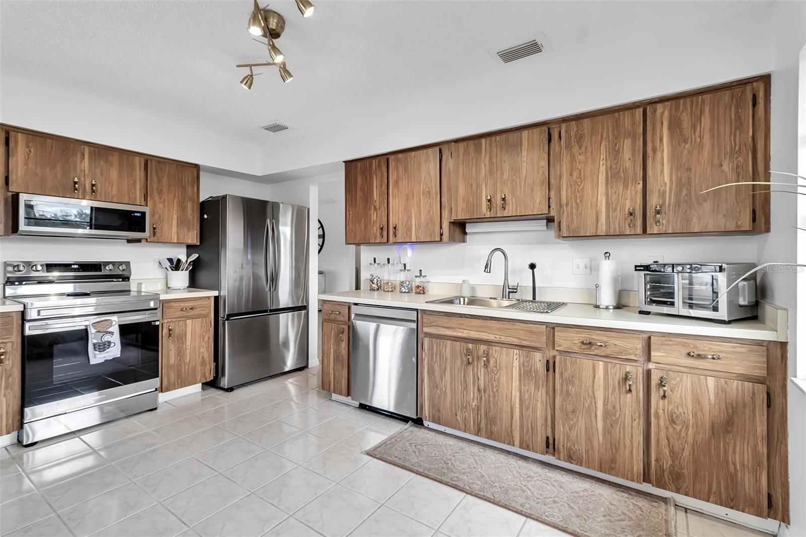 SUN CITY CENTER UNIT 47 - Residential