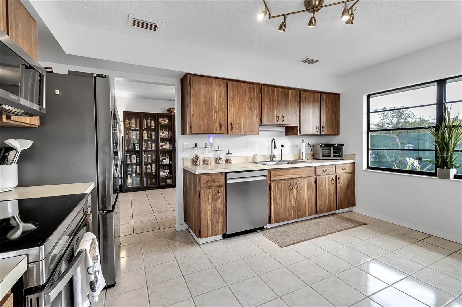 SUN CITY CENTER UNIT 47 - Residential