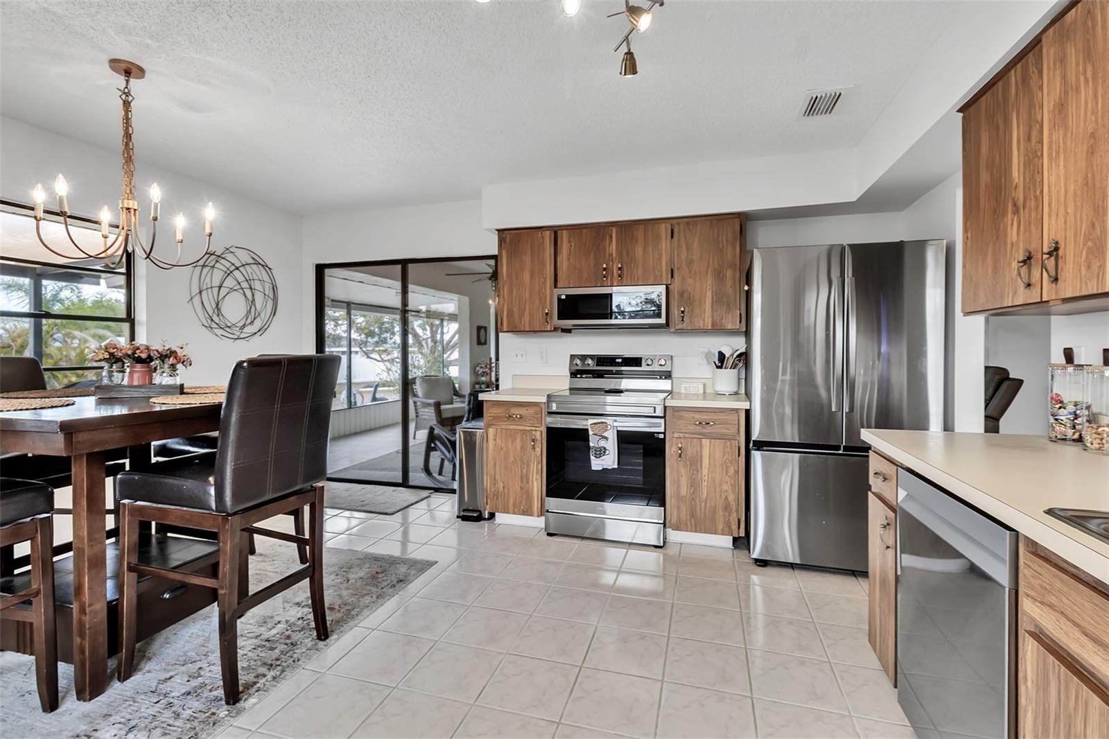 SUN CITY CENTER UNIT 47 - Residential