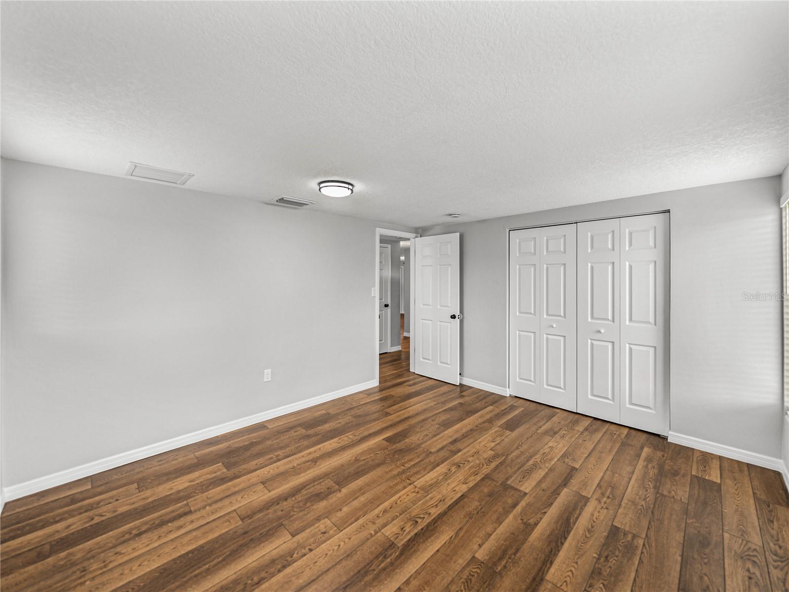 JASMINE LAKES - Residential