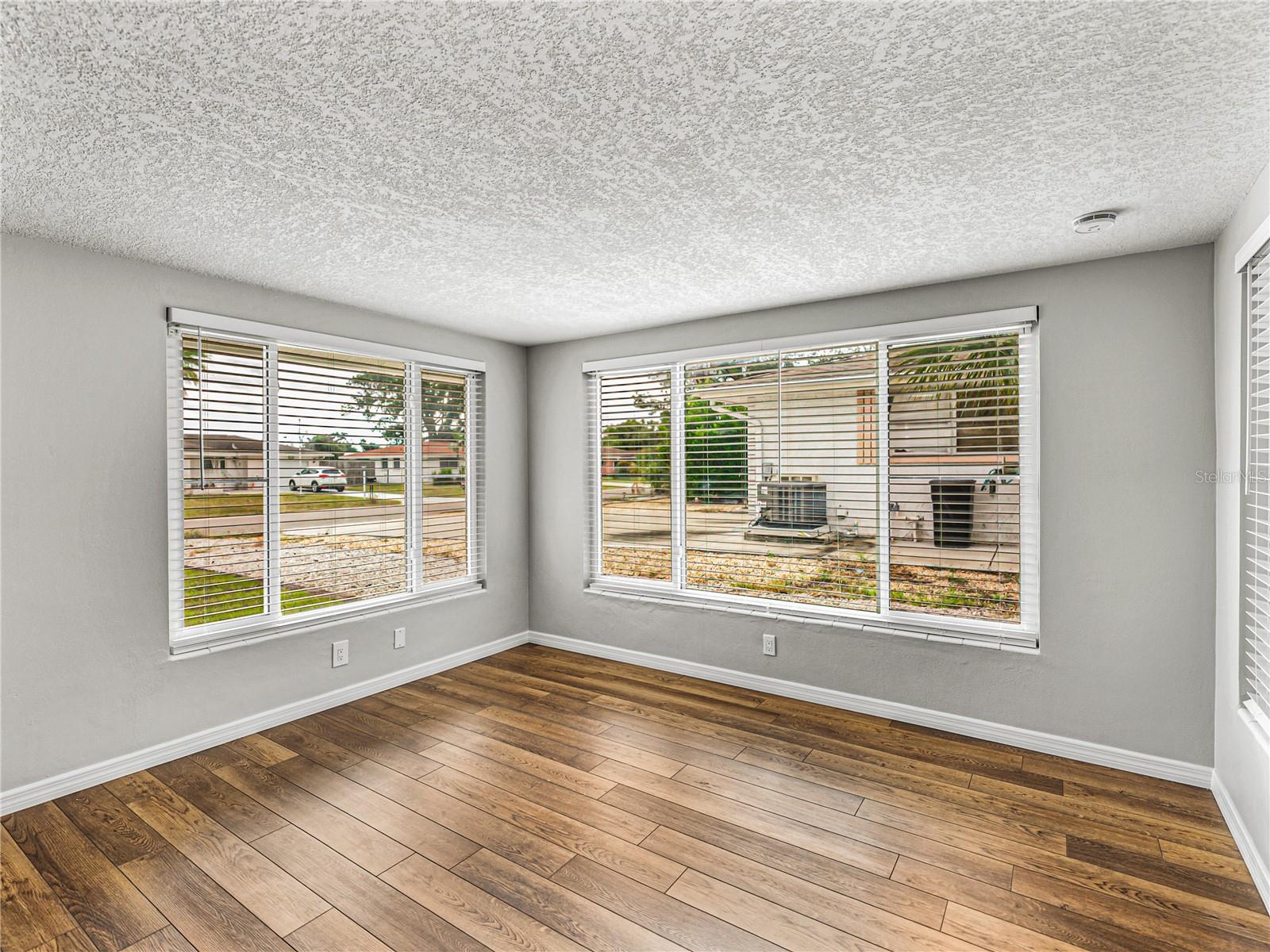 JASMINE LAKES - Residential