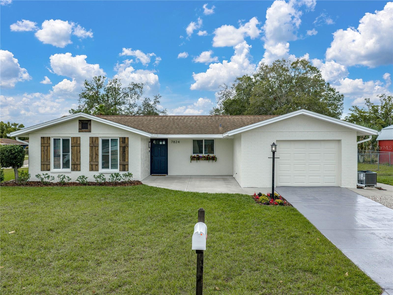 JASMINE LAKES - Residential