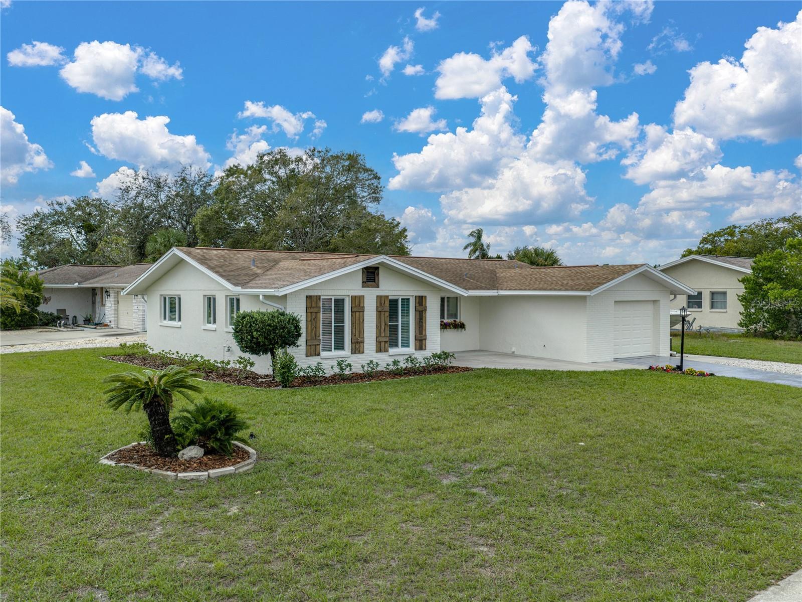 JASMINE LAKES - Residential