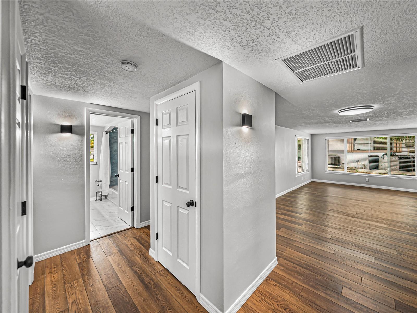 JASMINE LAKES - Residential