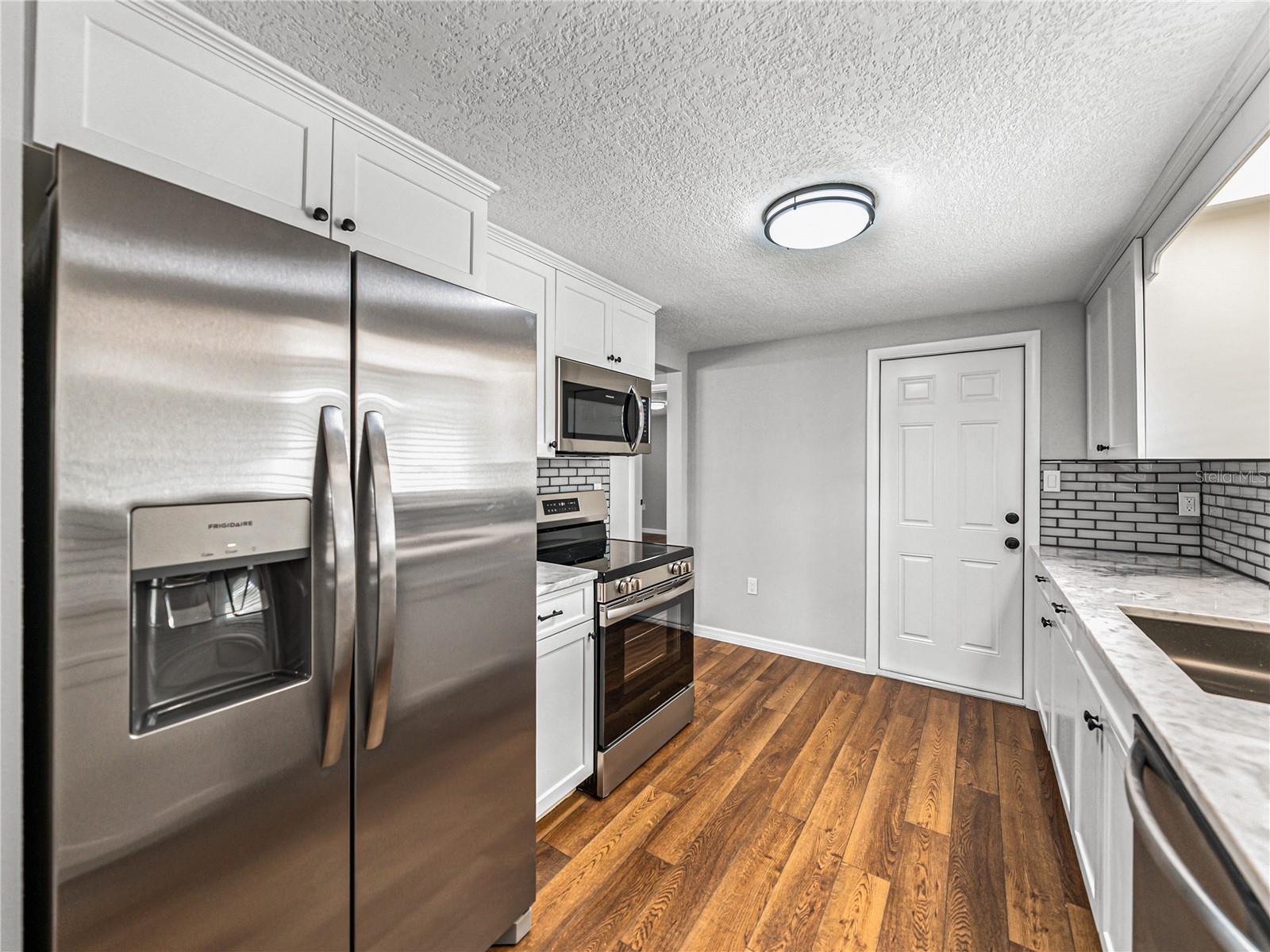 JASMINE LAKES - Residential