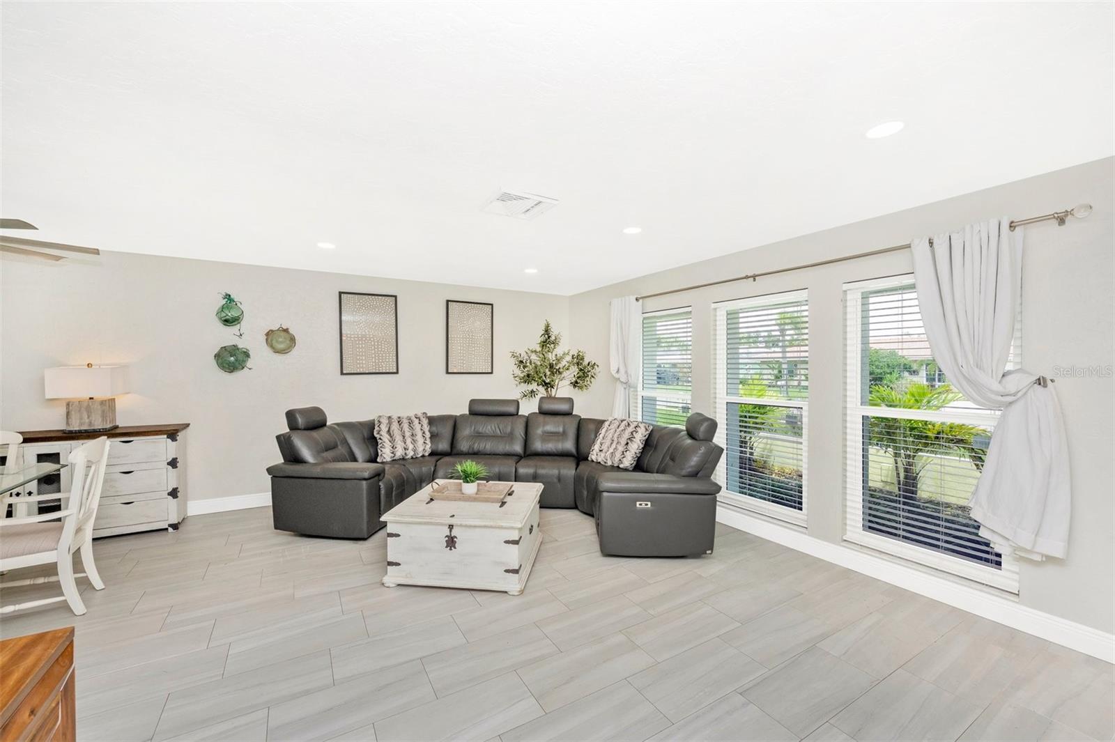 2920 CAPTIVA DRIVE