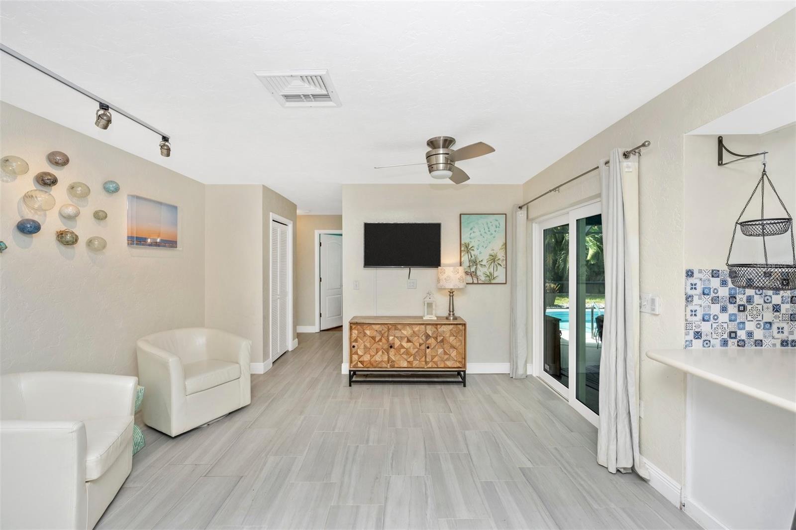 GULF GATE WOODS - Residential