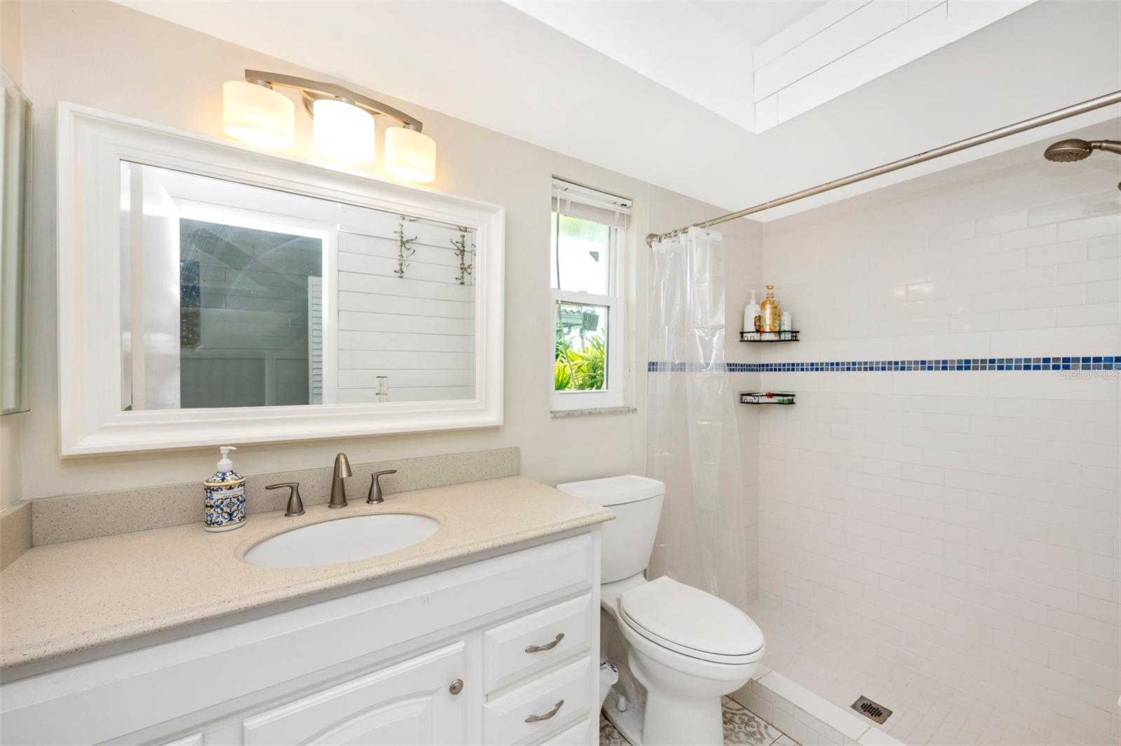 GULF GATE WOODS - Residential