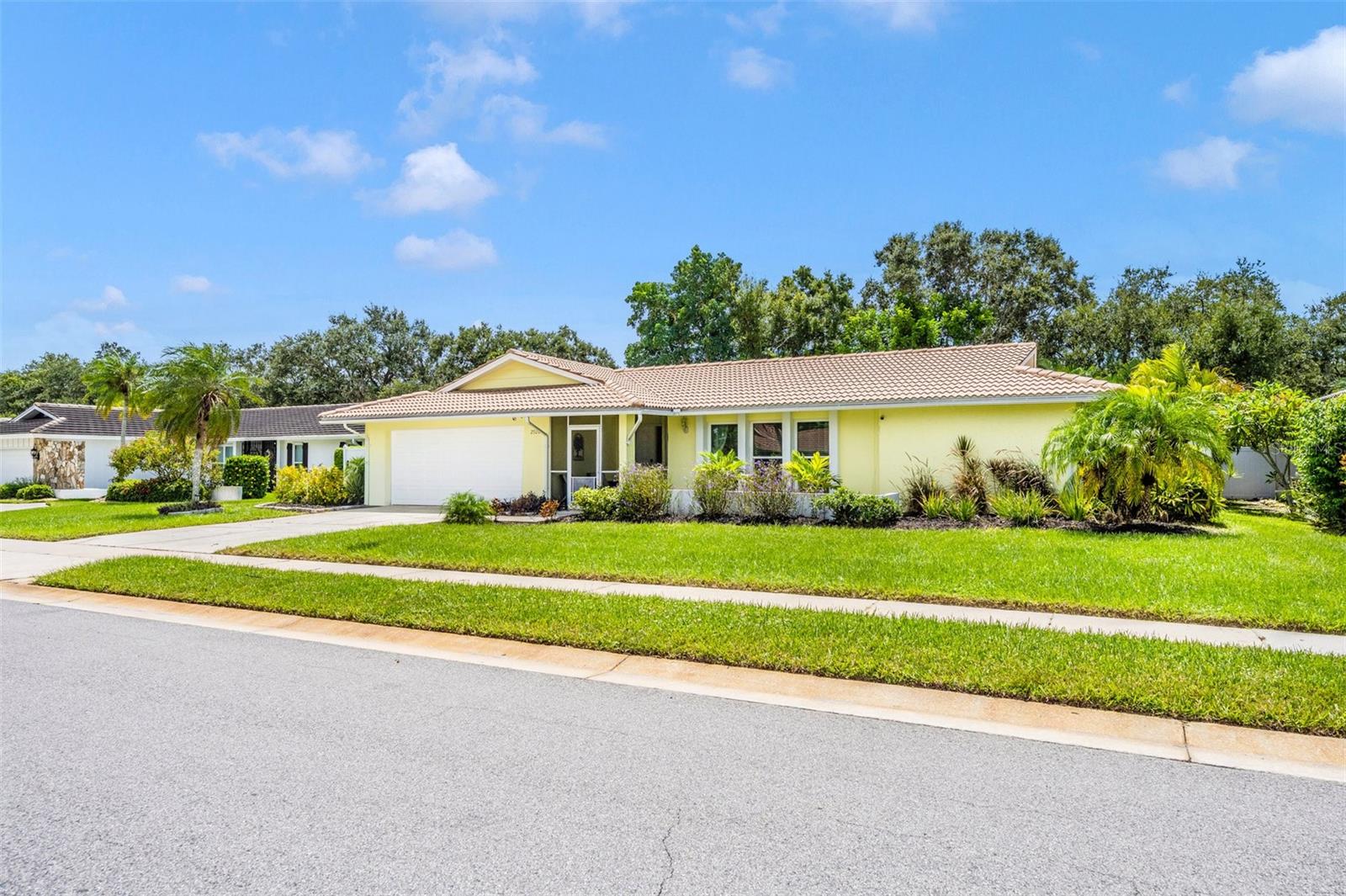 GULF GATE WOODS - Residential