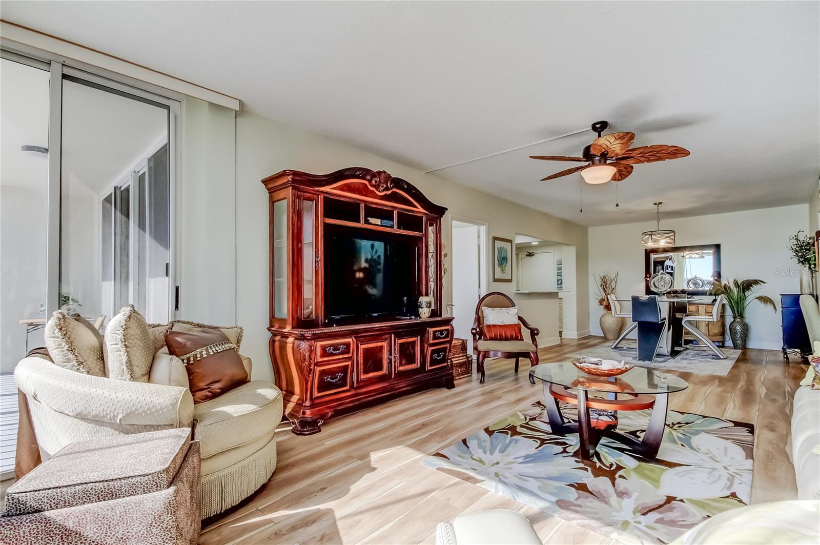 PIERCE 100 CONDO - Residential