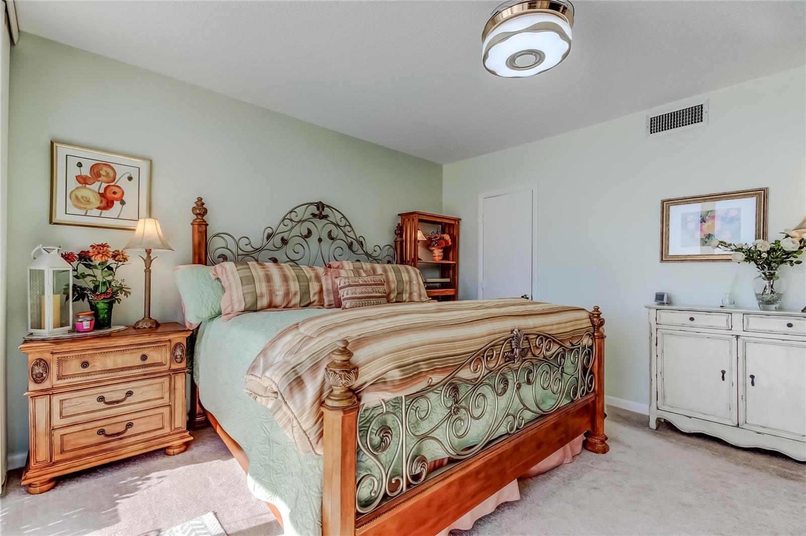 PIERCE 100 CONDO - Residential