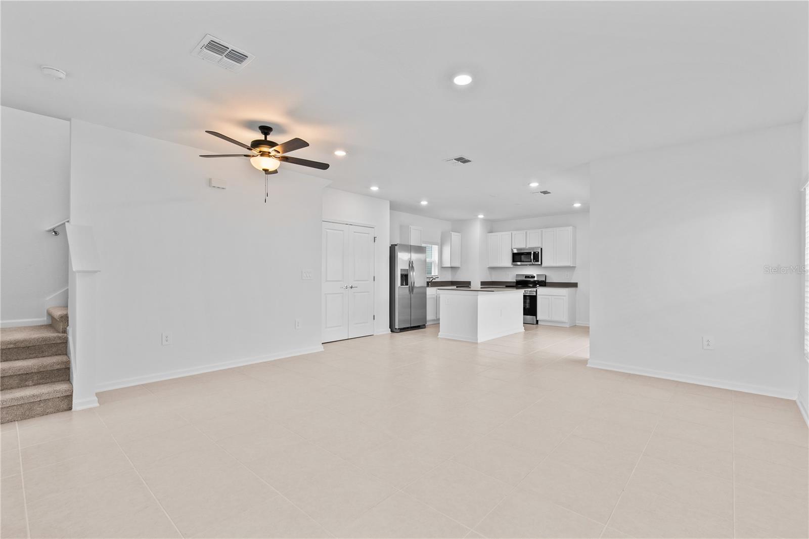 EVERBE 34S - Residential Lease