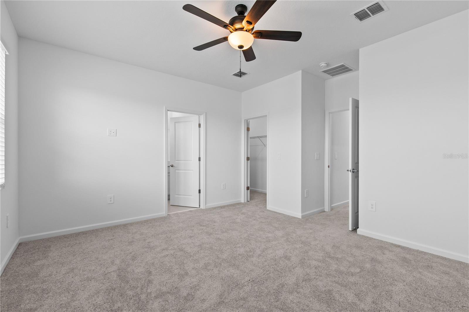 EVERBE 34S - Residential Lease