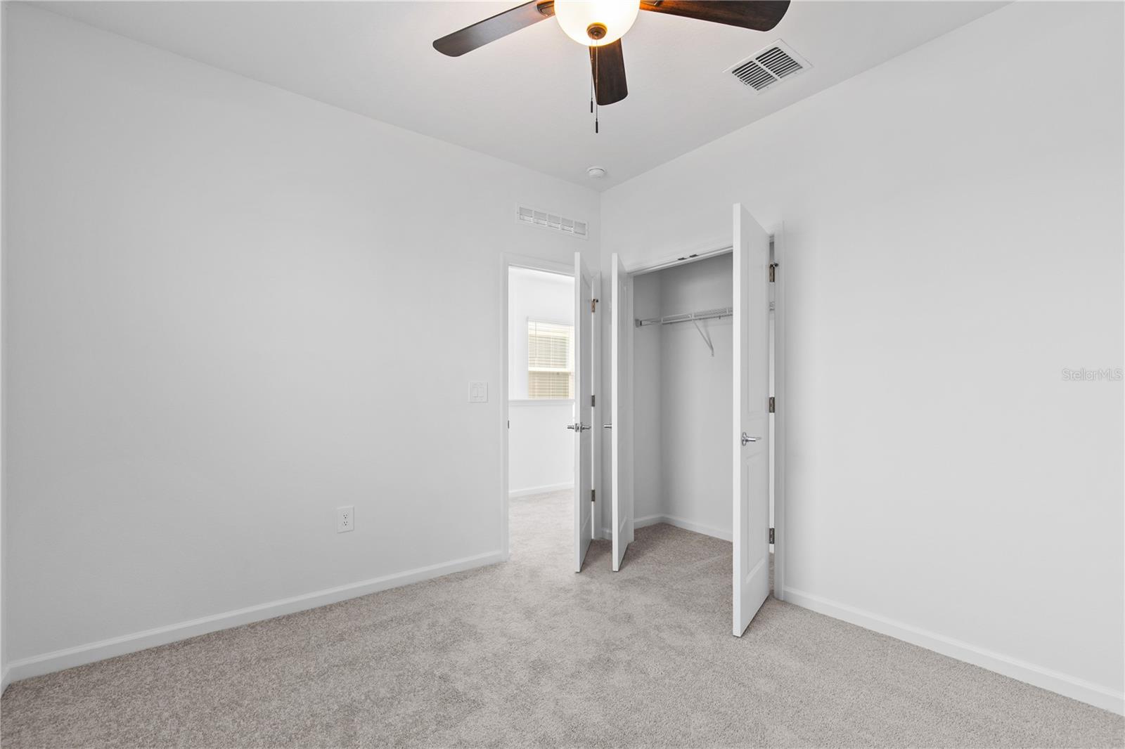 EVERBE 34S - Residential Lease