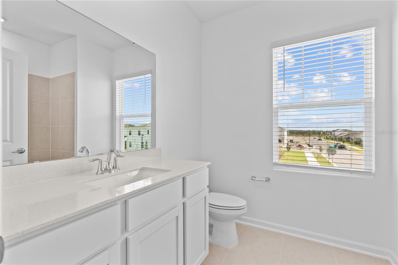 EVERBE 34S - Residential Lease