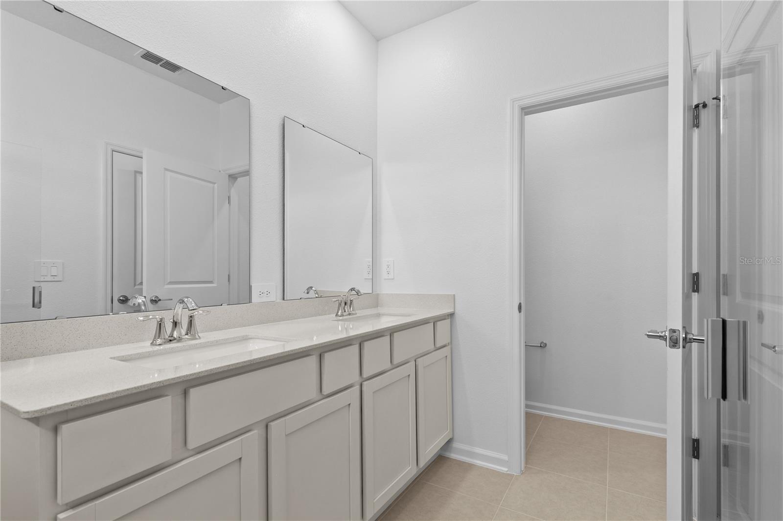 EVERBE 34S - Residential Lease