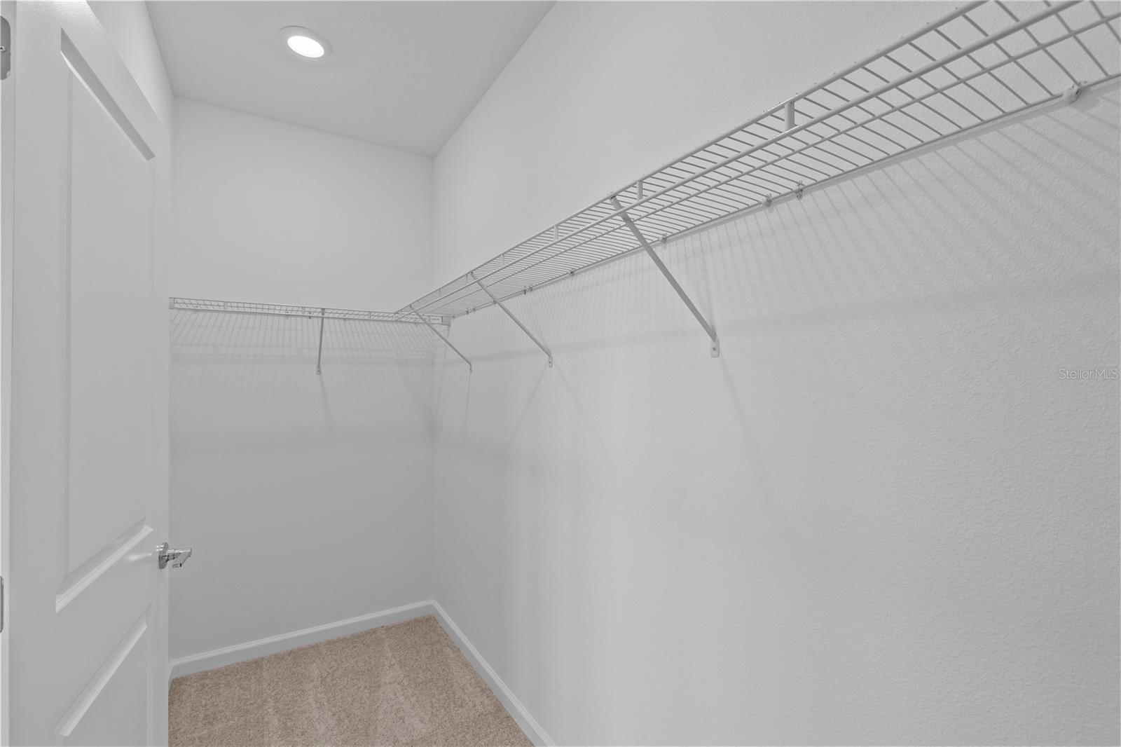 EVERBE 34S - Residential Lease