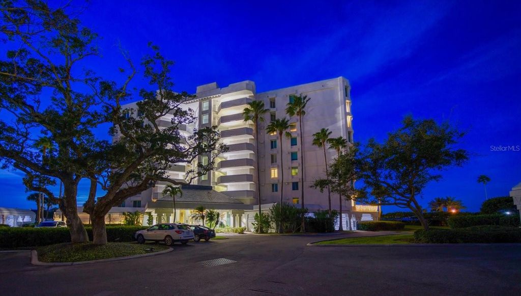 Photo of 2 Seaside Lane #203, Belleair, FL 33756 (MLS # TB8398031)