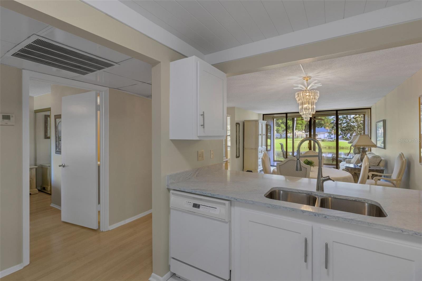 LAKEVIEW OF LARGO - Residential