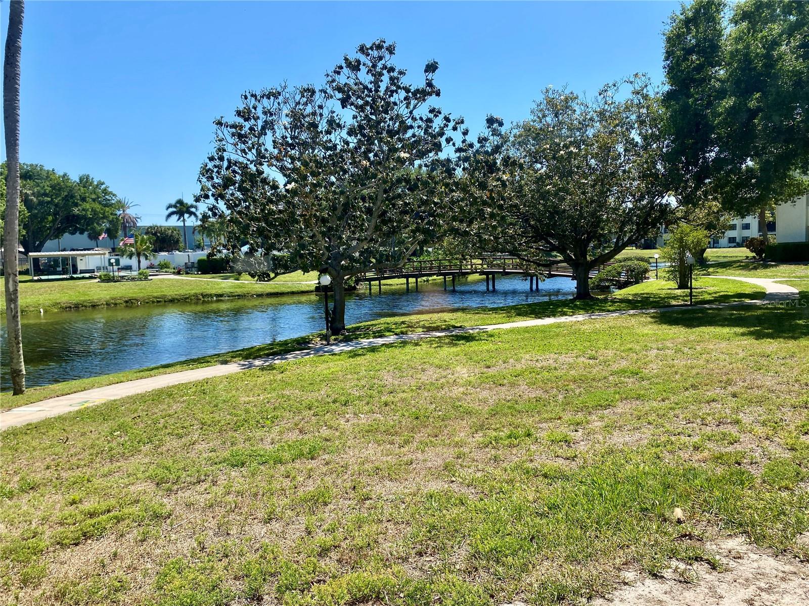 LAKEVIEW OF LARGO - Residential